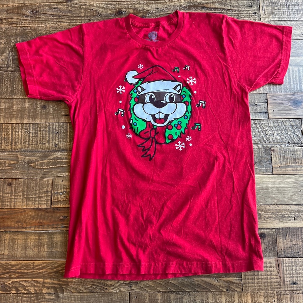 Buc-ees Christmas T-shirt Mens Size M Red Holiday Never Calm Always Bright